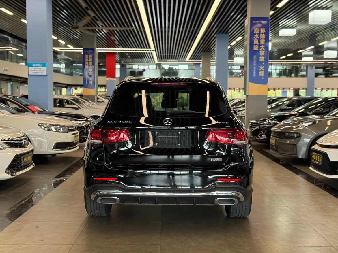 Mercedes-Benz GLC 2023 г. 17122 км. — фото 5