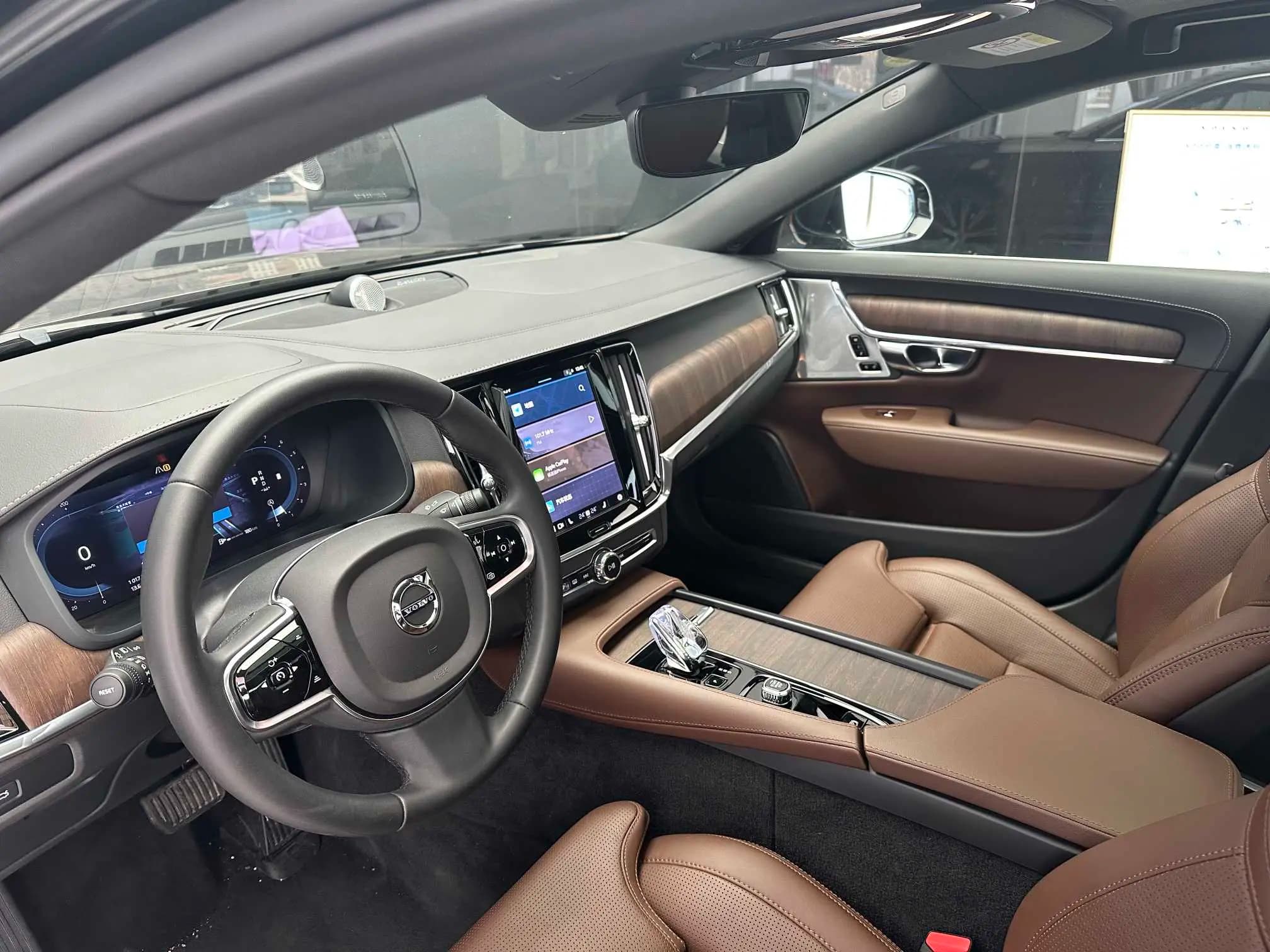 Volvo S90 2023 г. 11096 км. — фото 16