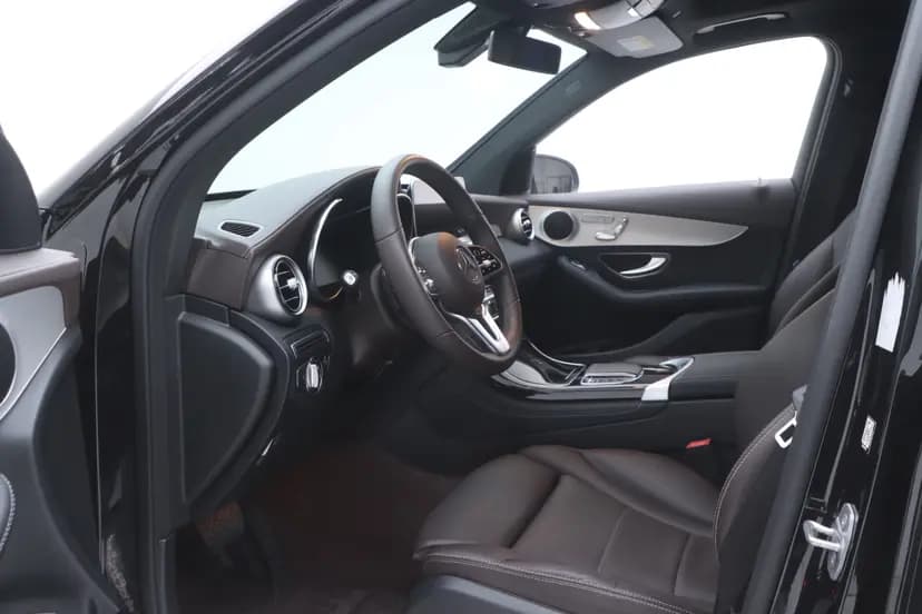 Mercedes-Benz GLC 2021 г. 47220 км. — фото 11