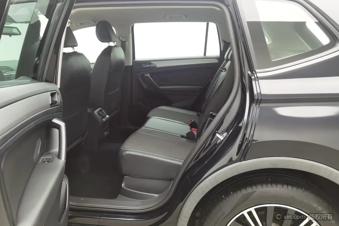 Volkswagen Tiguan L 2021 г. 34233 км. — фото 19