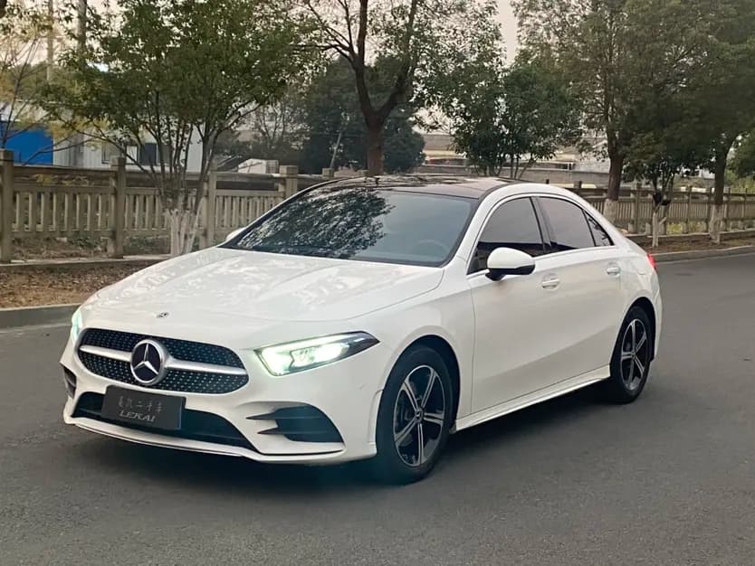Mercedes-Benz Mercedes Benz A Class 2023 г. 35055 км.