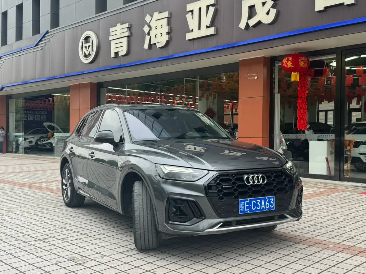 Audi Q5L 2022 г. 55111 км. — фото 3