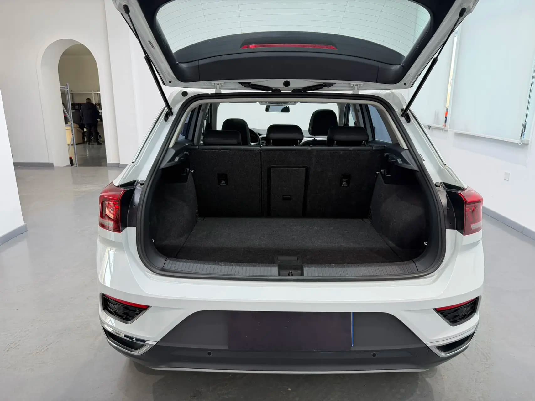 Volkswagen T-Roc 2023 г. 28142 км. — фото 21