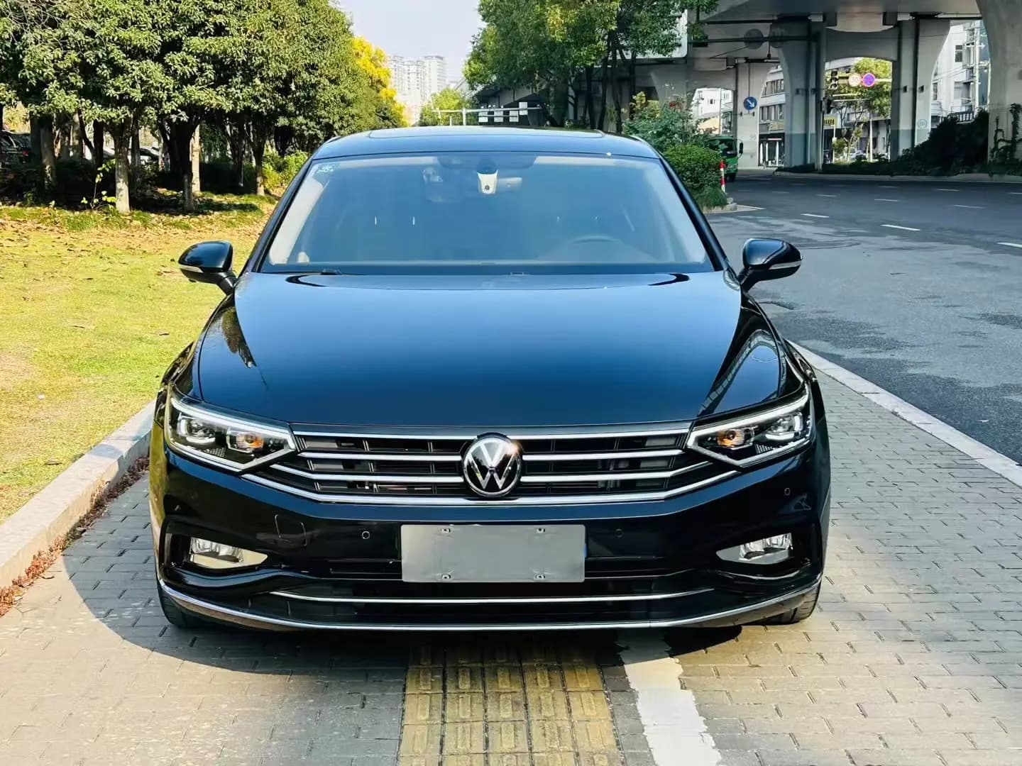 Volkswagen Magotan 2022 г. 45088 км. — фото 2