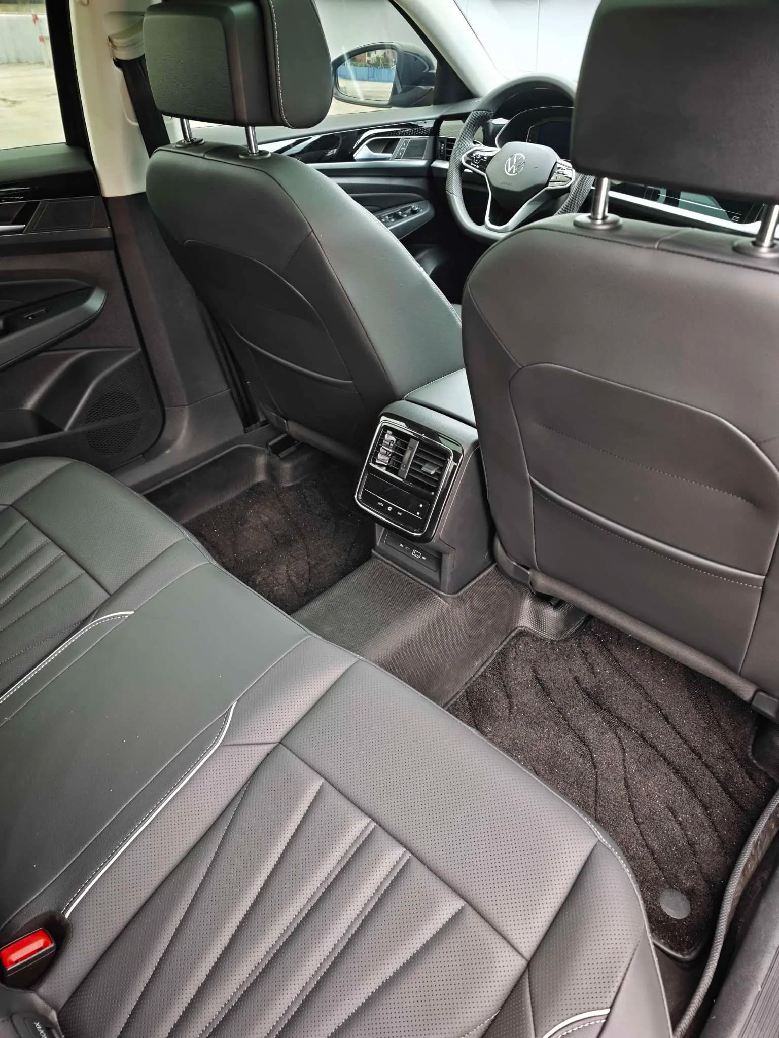 Volkswagen Passat 2024 г. 39146 км. — фото 7