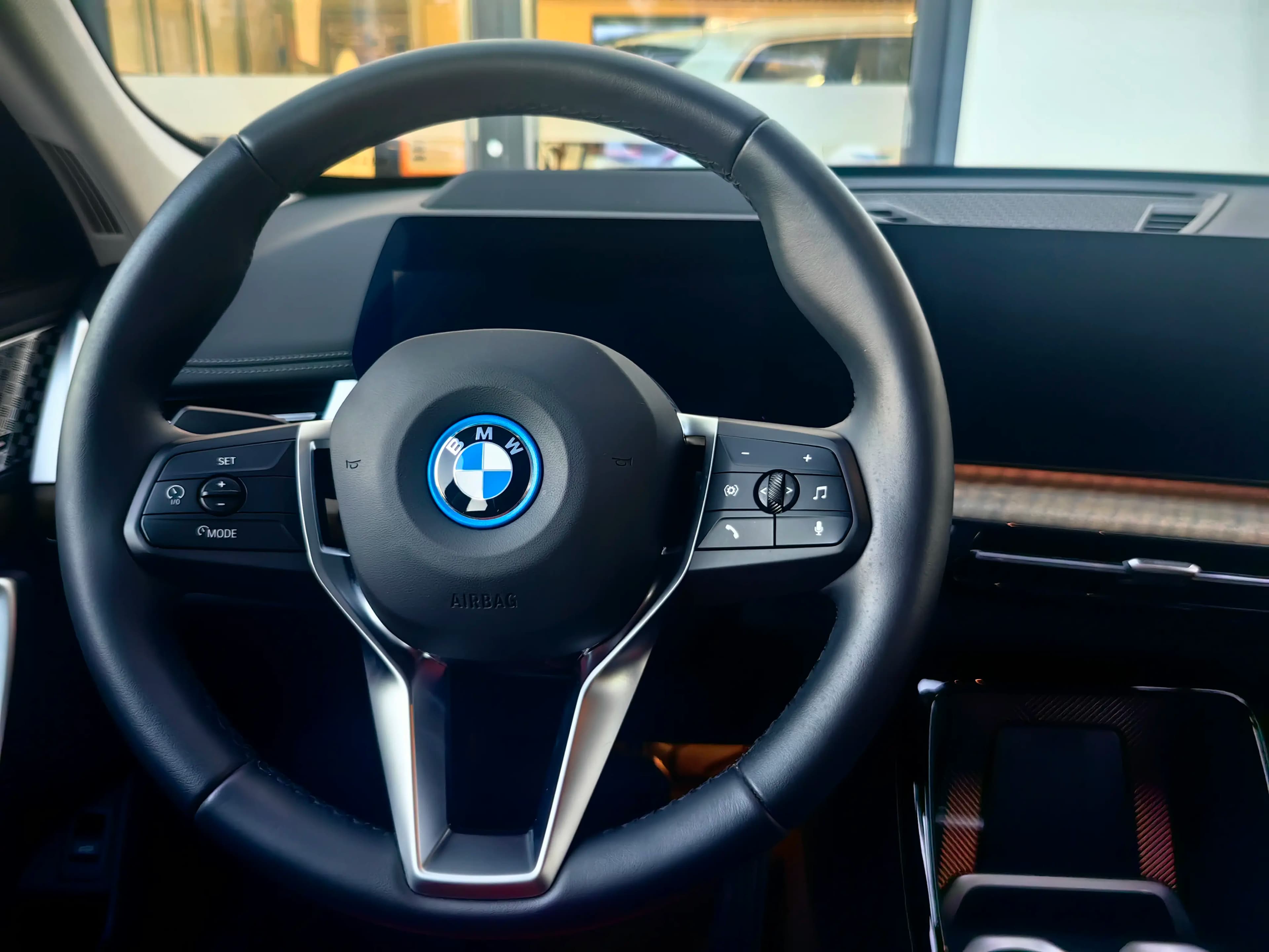 BMW iX1 2024 г. 21079 км. — фото 12
