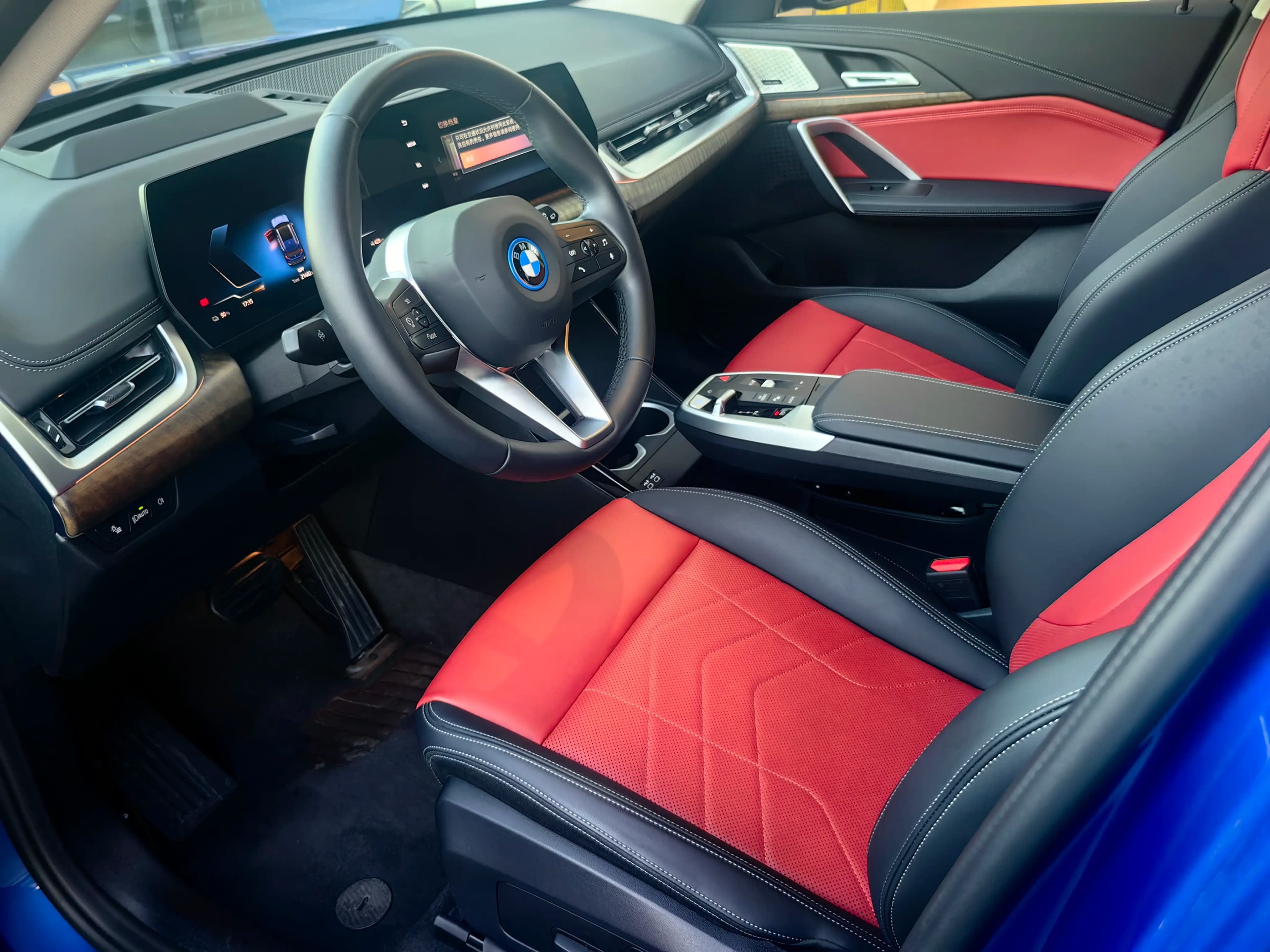 BMW iX1 2024 г. 21079 км. — фото 14