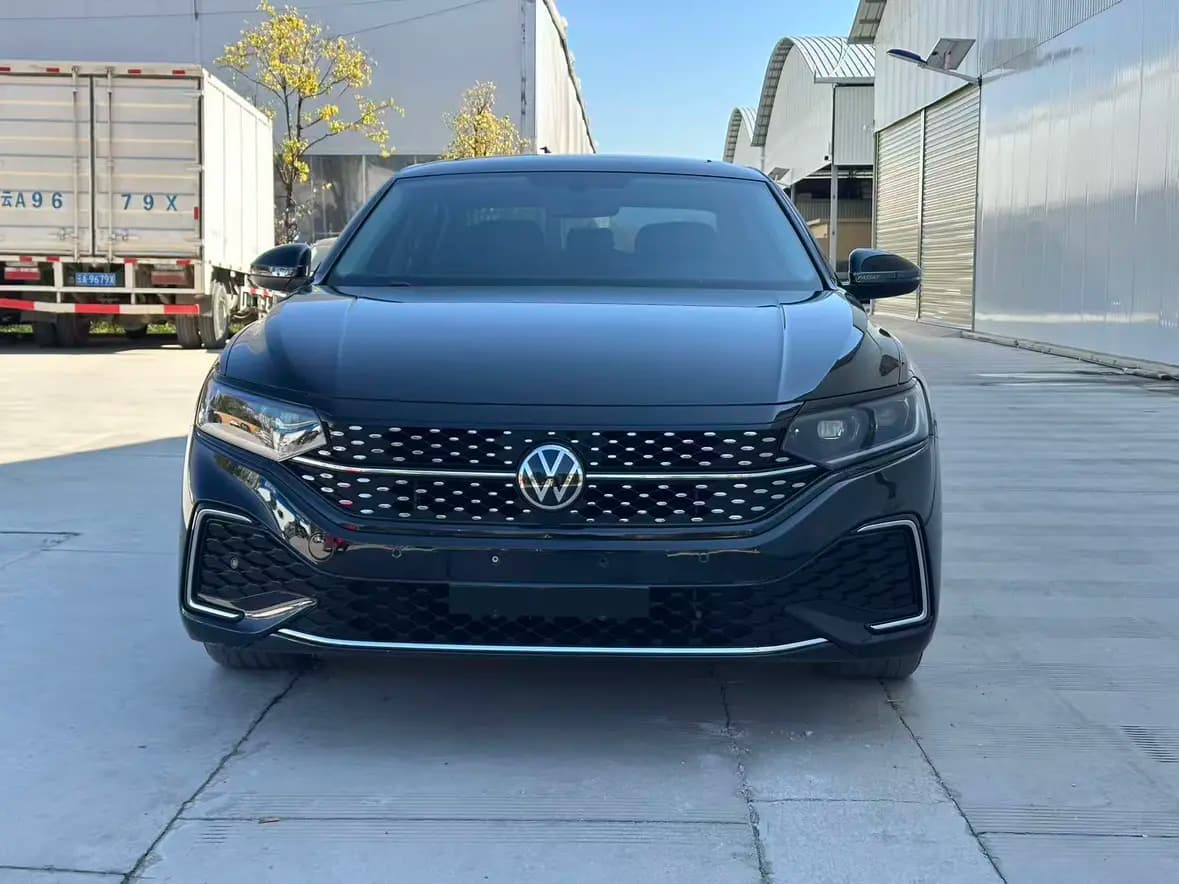 Volkswagen Passat 2025 г. 17148 км. — фото 2