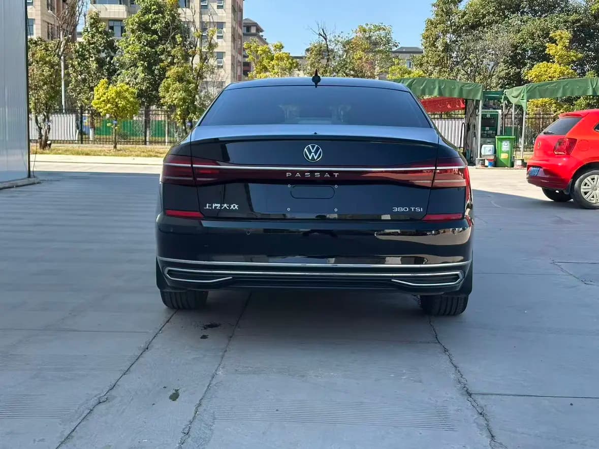 Volkswagen Passat 2025 г. 17148 км. — фото 5