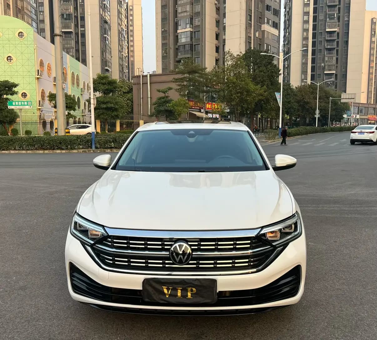 Volkswagen Sagitar 2023 г. 42019 км. — фото 2