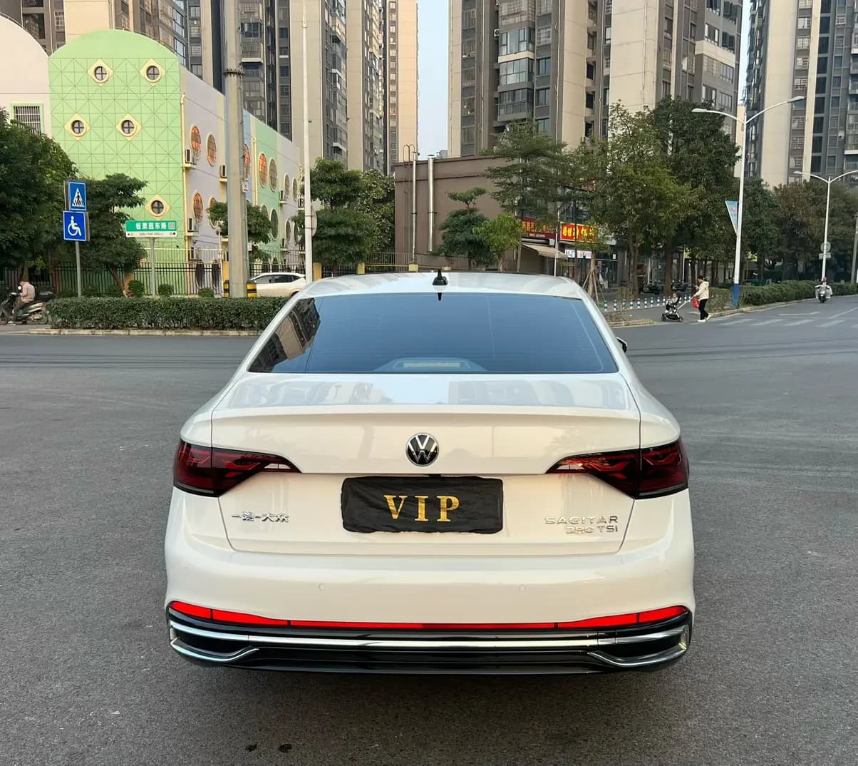 Volkswagen Sagitar 2023 г. 42019 км. — фото 4