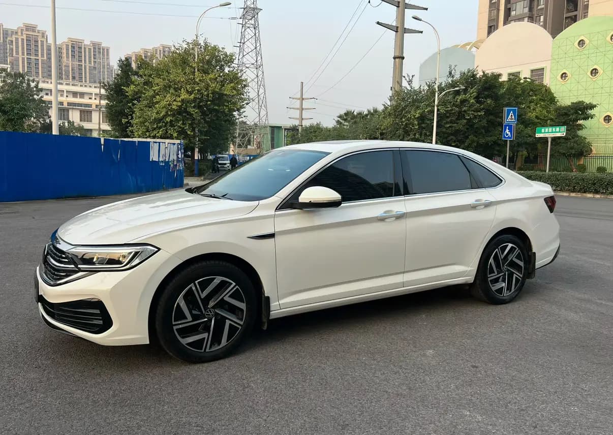 Volkswagen Sagitar 2023 г. 42019 км. — фото 7