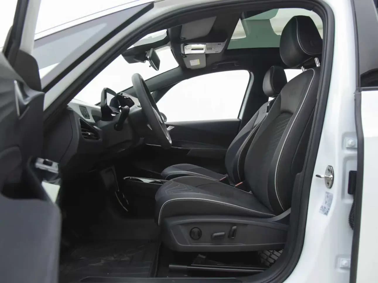 Volkswagen ID.3 2023 г. 56000 км. — фото 14