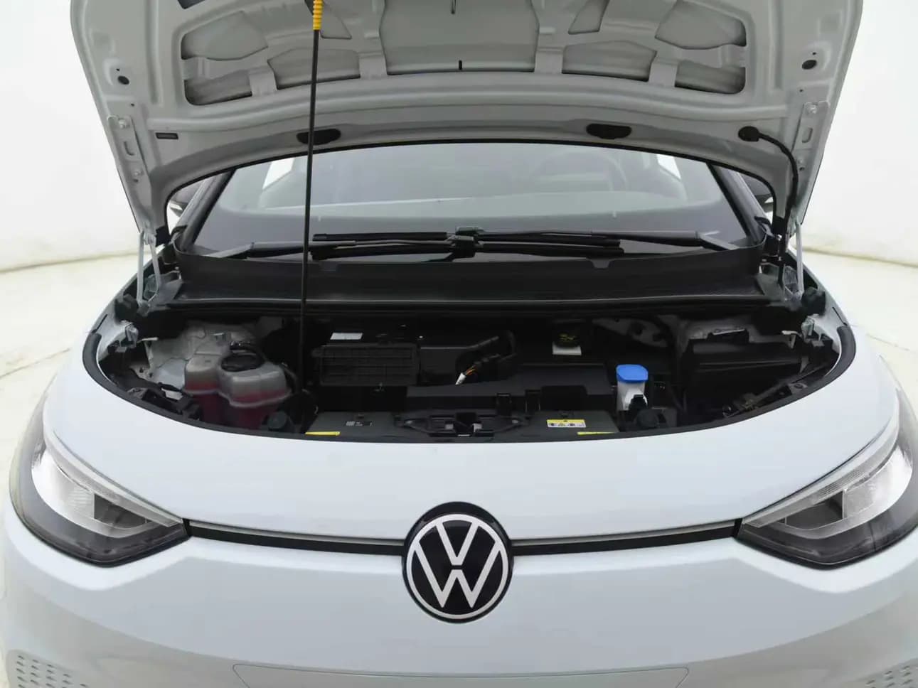 Volkswagen ID.3 2023 г. 56000 км. — фото 6