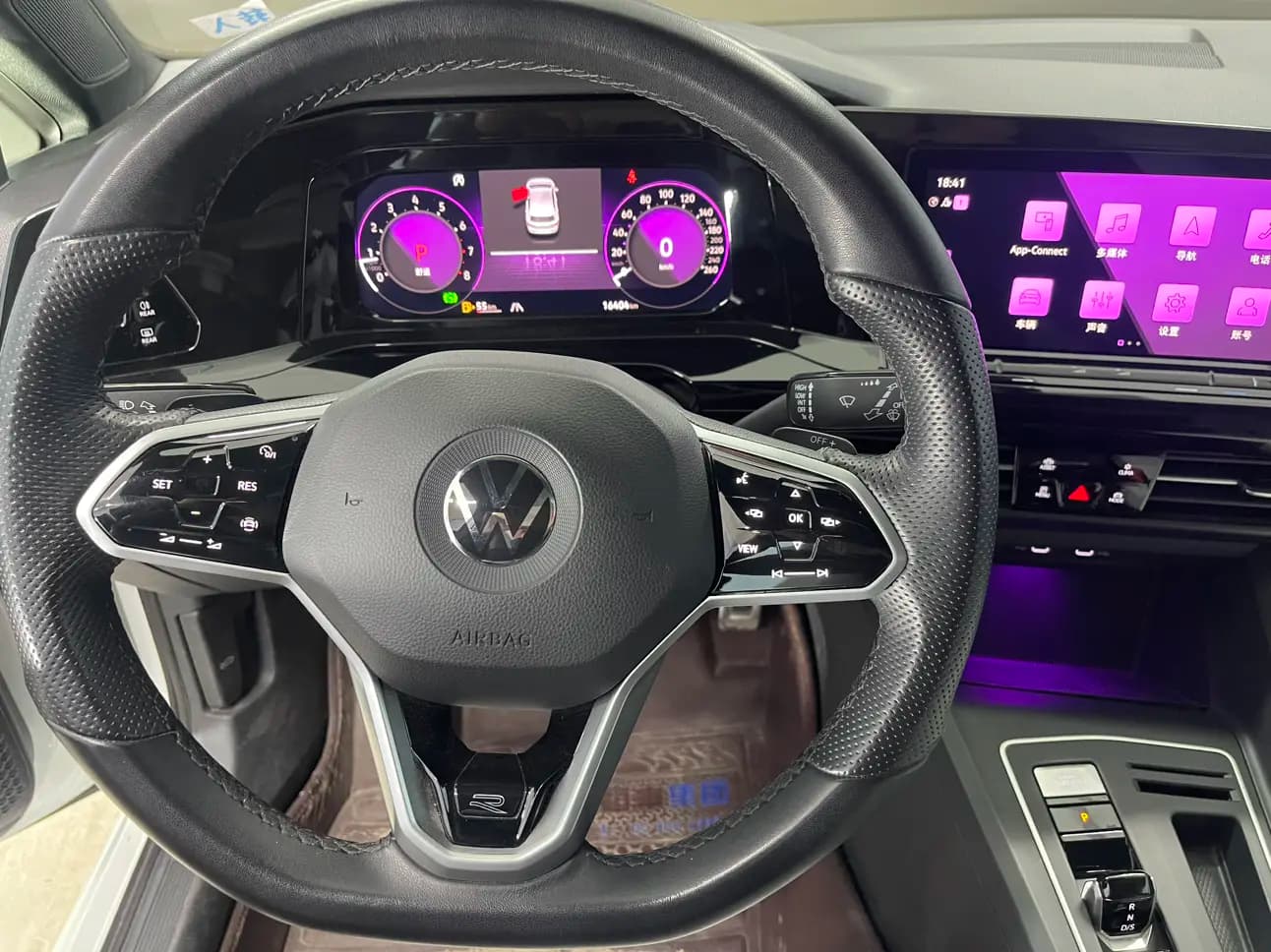 Volkswagen Golf 2023 г. 16523 км. — фото 12