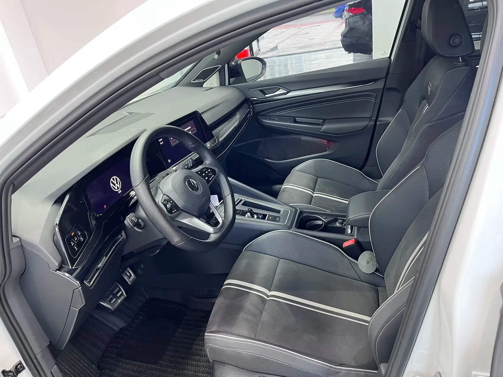 Volkswagen Golf 2021 г. 53925 км. — фото 21