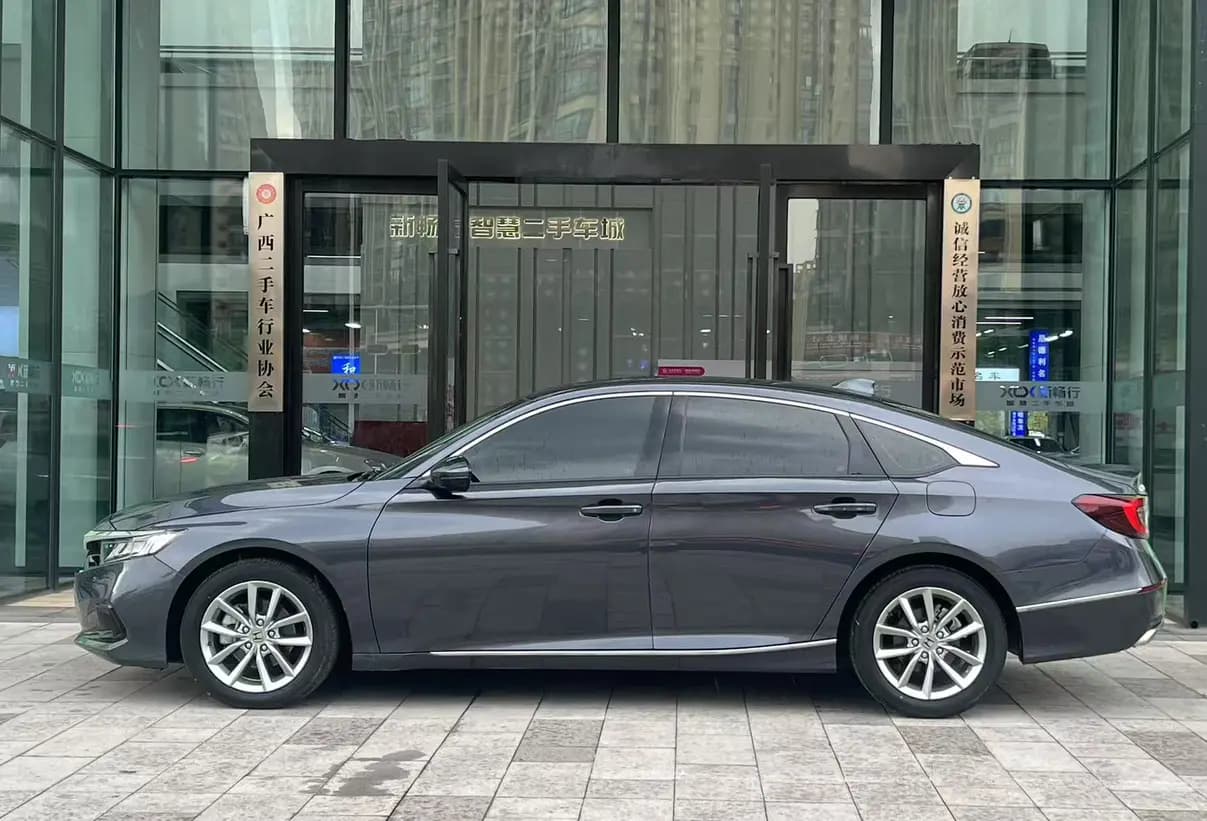 Honda Accord 2022 г. 44000 км. — фото 3