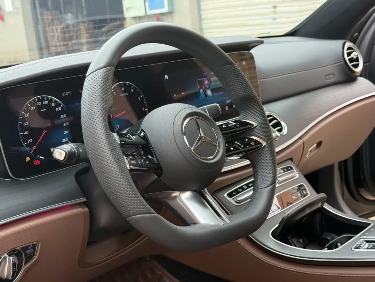 Mercedes-Benz E-Class 2022 г. 26056 км. — фото 34