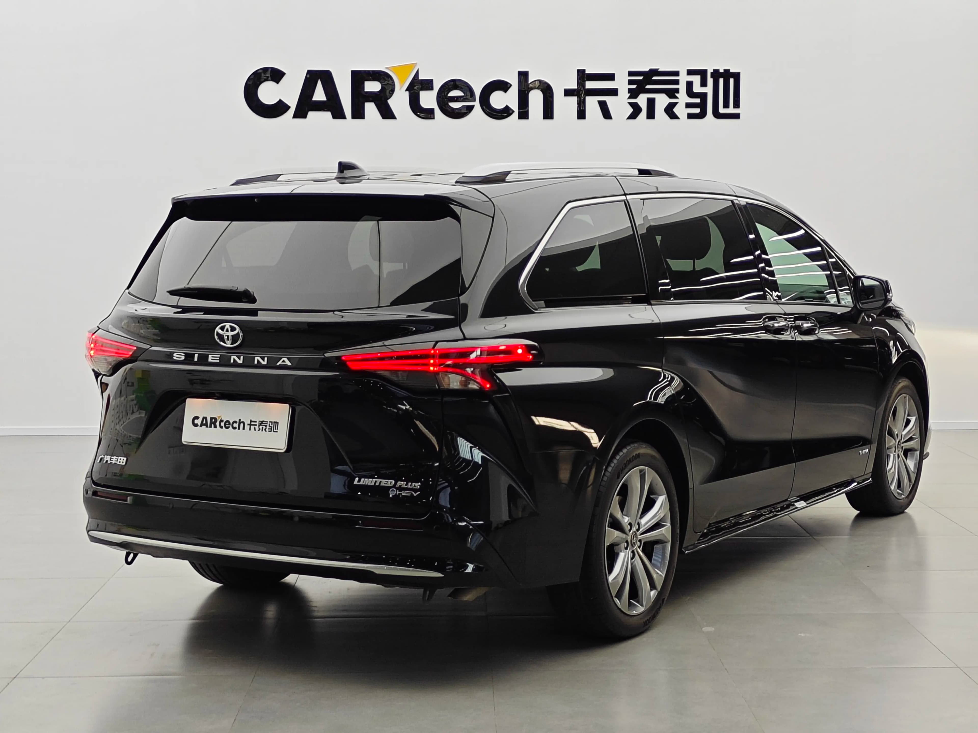 Toyota Sienna 2024 г. 4246 км. — фото 4