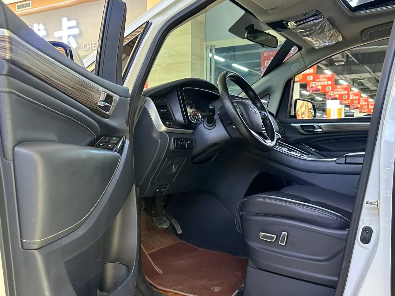 GAC Trumpchi M8 2022 г. 47139 км. — фото 16