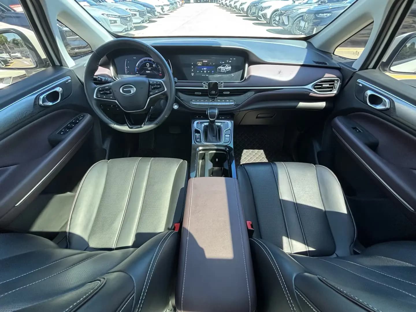 GAC Trumpchi M6 2023 г. 28099 км. — фото 8