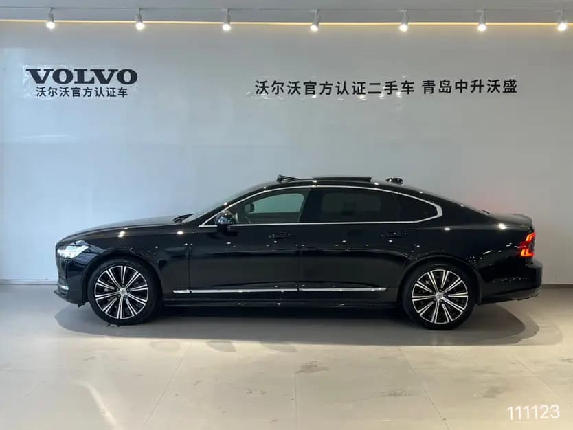 Volvo S90 2025 г. 516 км. — фото 3