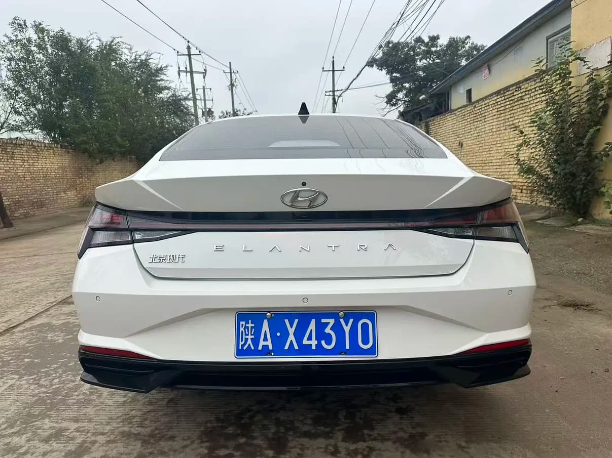 Hyundai Elantra 2022 г. 59928 км. — фото 4