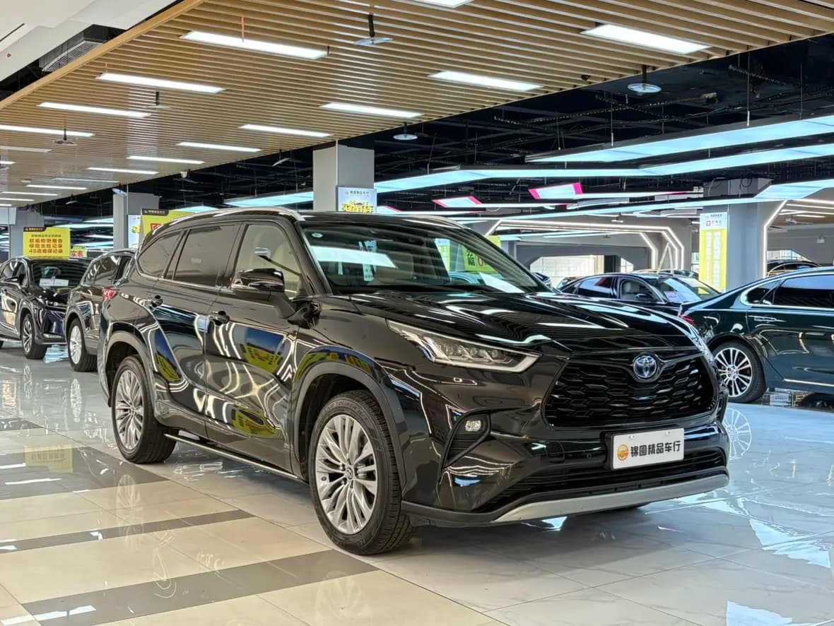 Toyota Highlander 2022 г. 33116 км. — фото 3