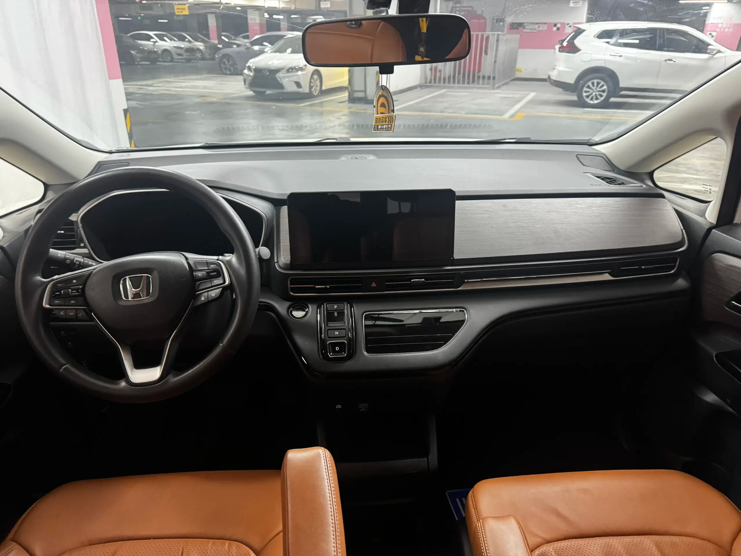 Honda Odyssey 2023 г. 38500 км. — фото 14
