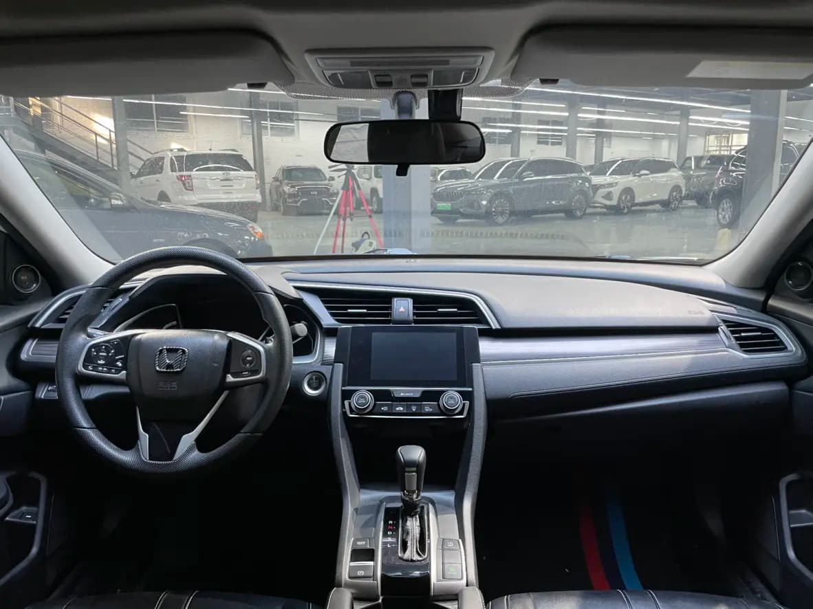 Honda Civic 2021 г. 61000 км. — фото 8