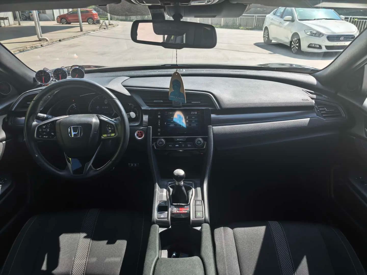 Honda Civic 2022 г. 42000 км. — фото 12
