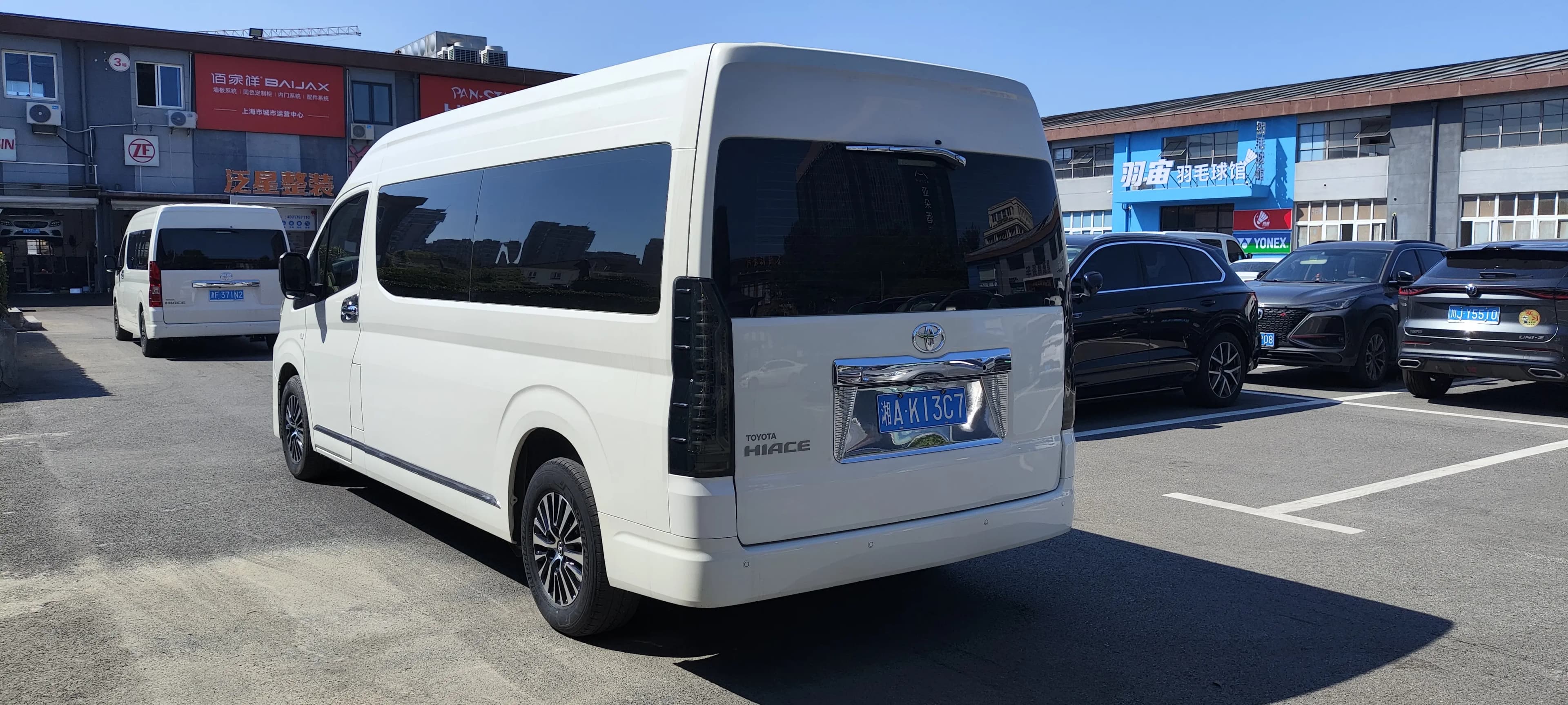 Toyota HiAce 2022 г. 59137 км. — фото 4
