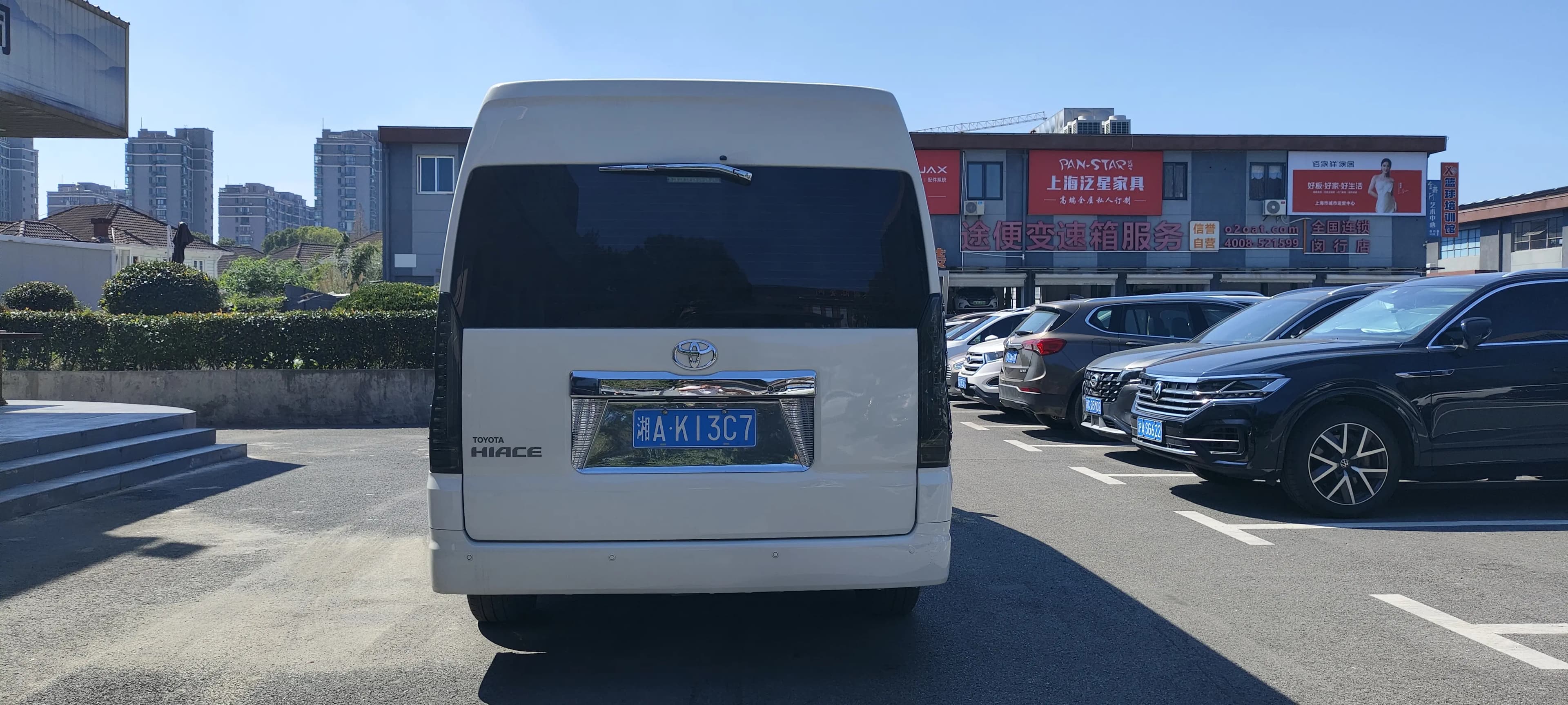 Toyota HiAce 2022 г. 59137 км. — фото 8