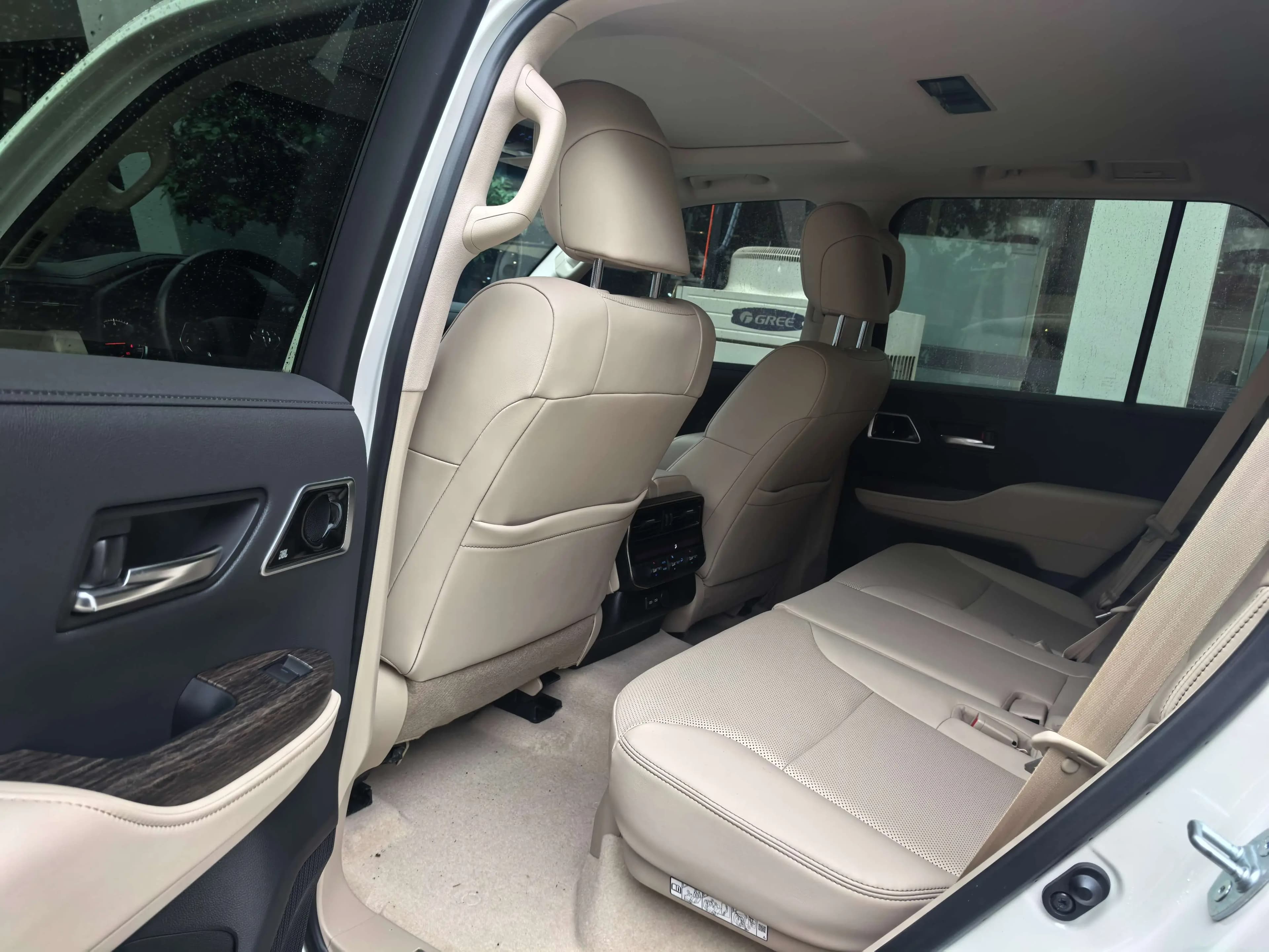 Toyota Land Cruiser 2024 г. 6090 км. — фото 11