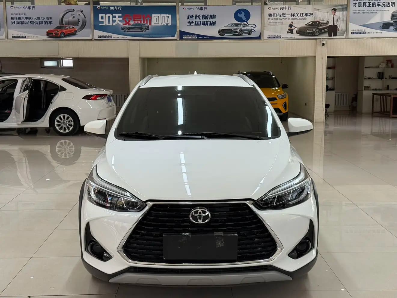Toyota Yaris L 2022 г. 22138 км. — фото 2