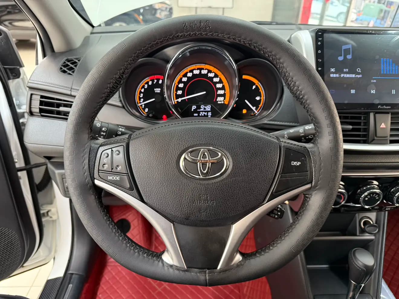 Toyota Yaris L 2022 г. 22138 км. — фото 14