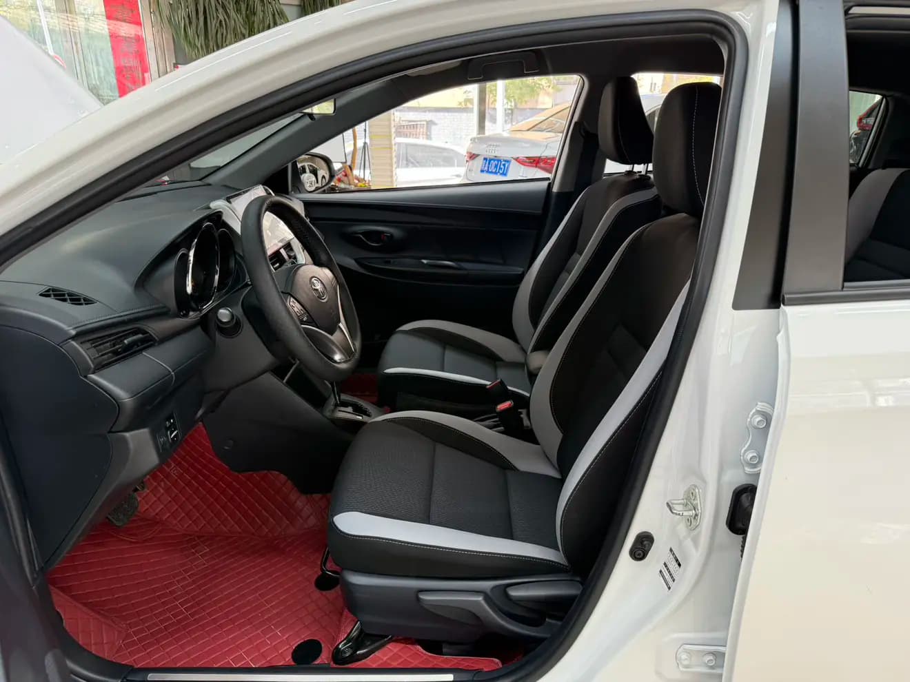 Toyota Yaris L 2022 г. 22138 км. — фото 16