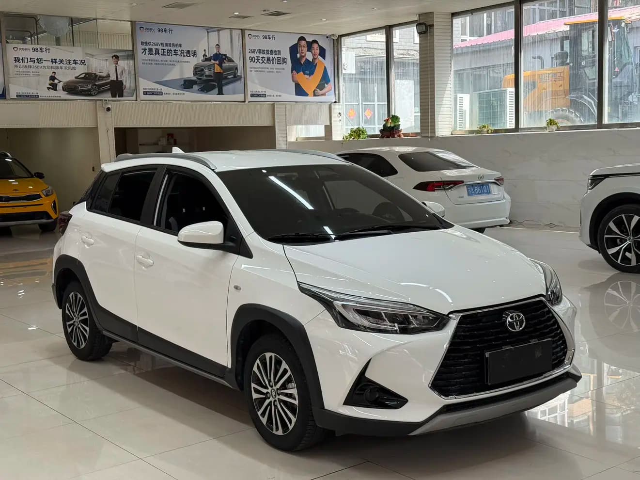 Toyota Yaris L 2022 г. 22138 км. — фото 3