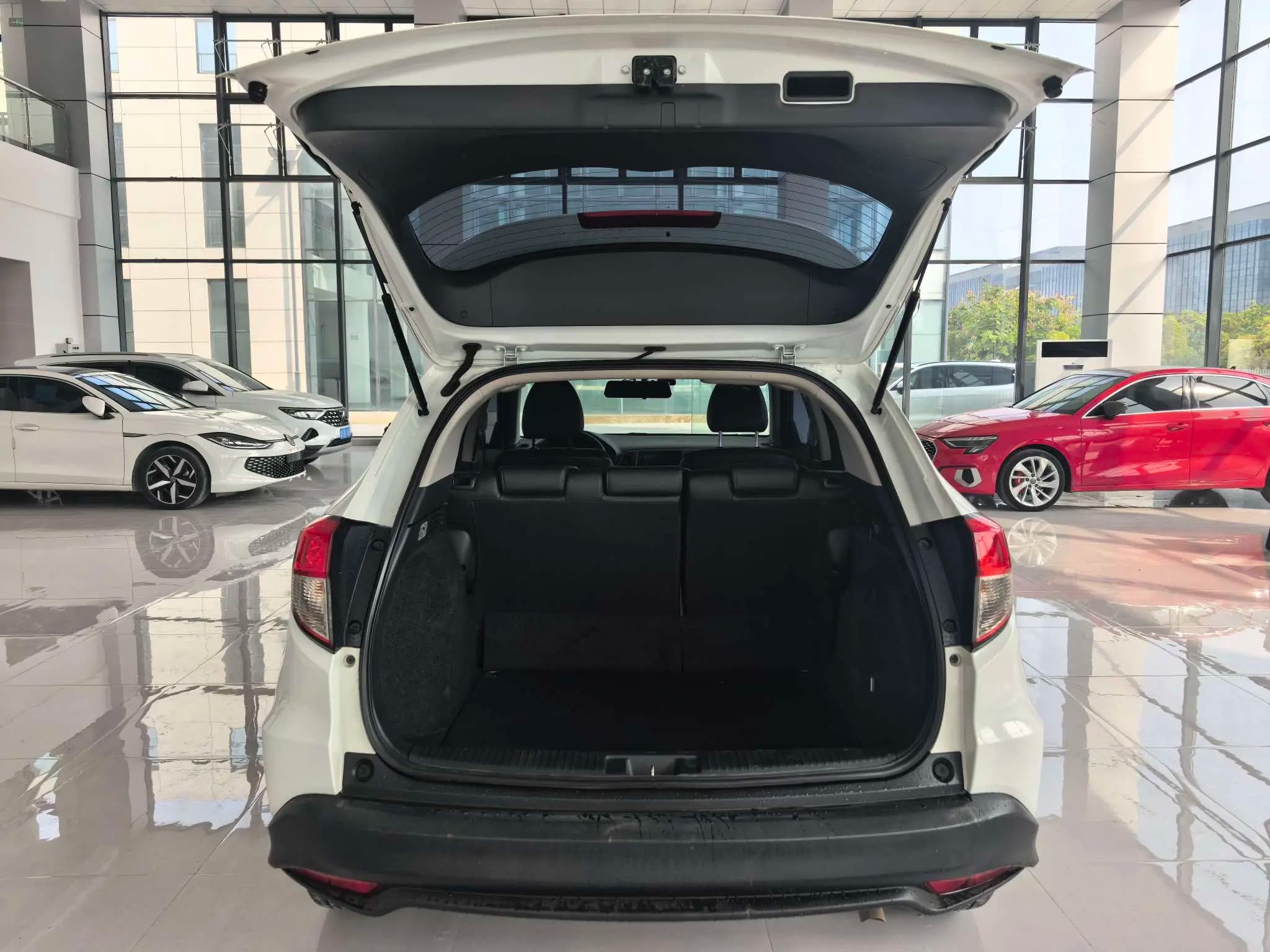 Honda Vezel 2021 г. 31060 км. — фото 11