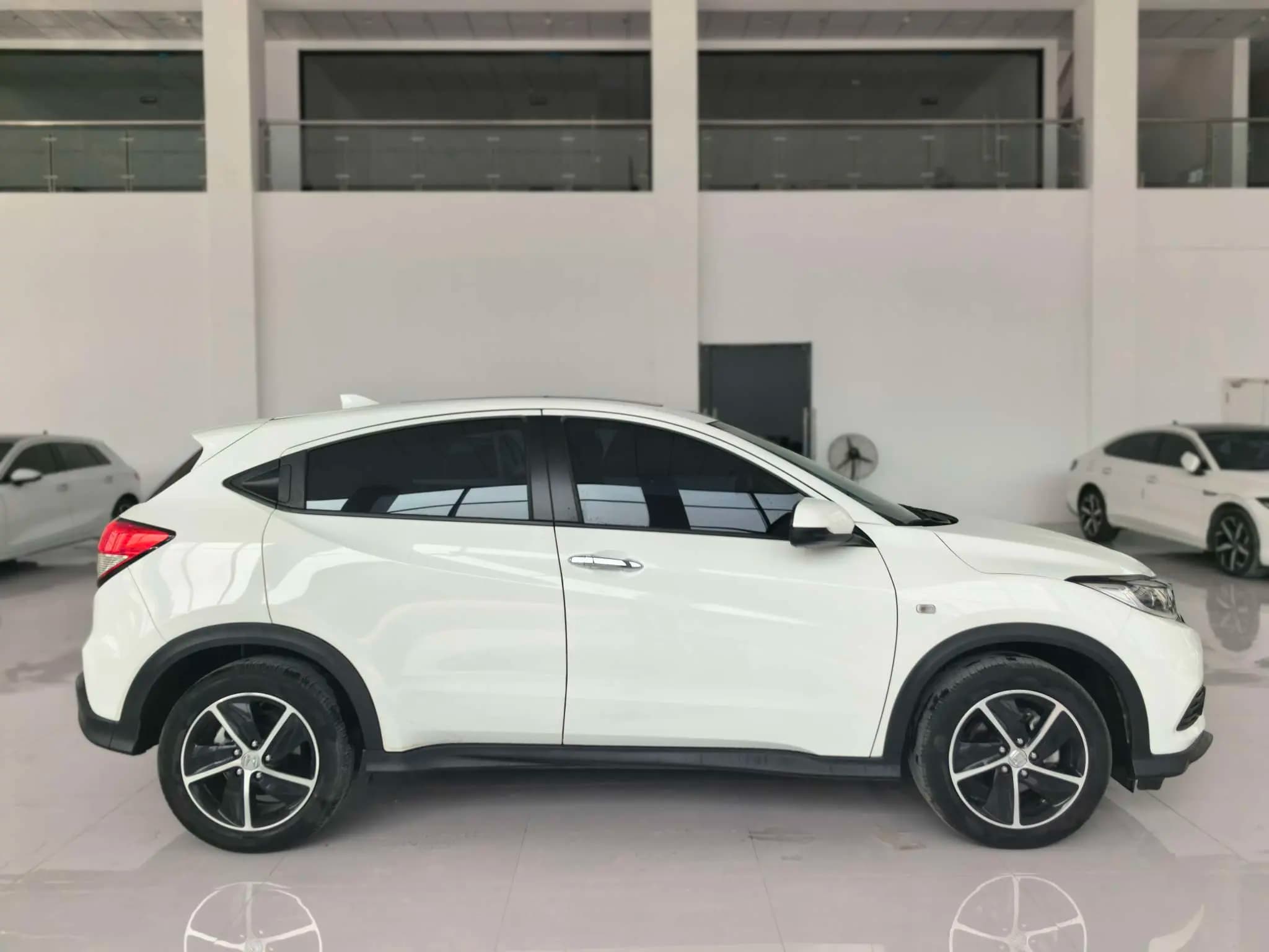 Honda Vezel 2021 г. 31060 км. — фото 5