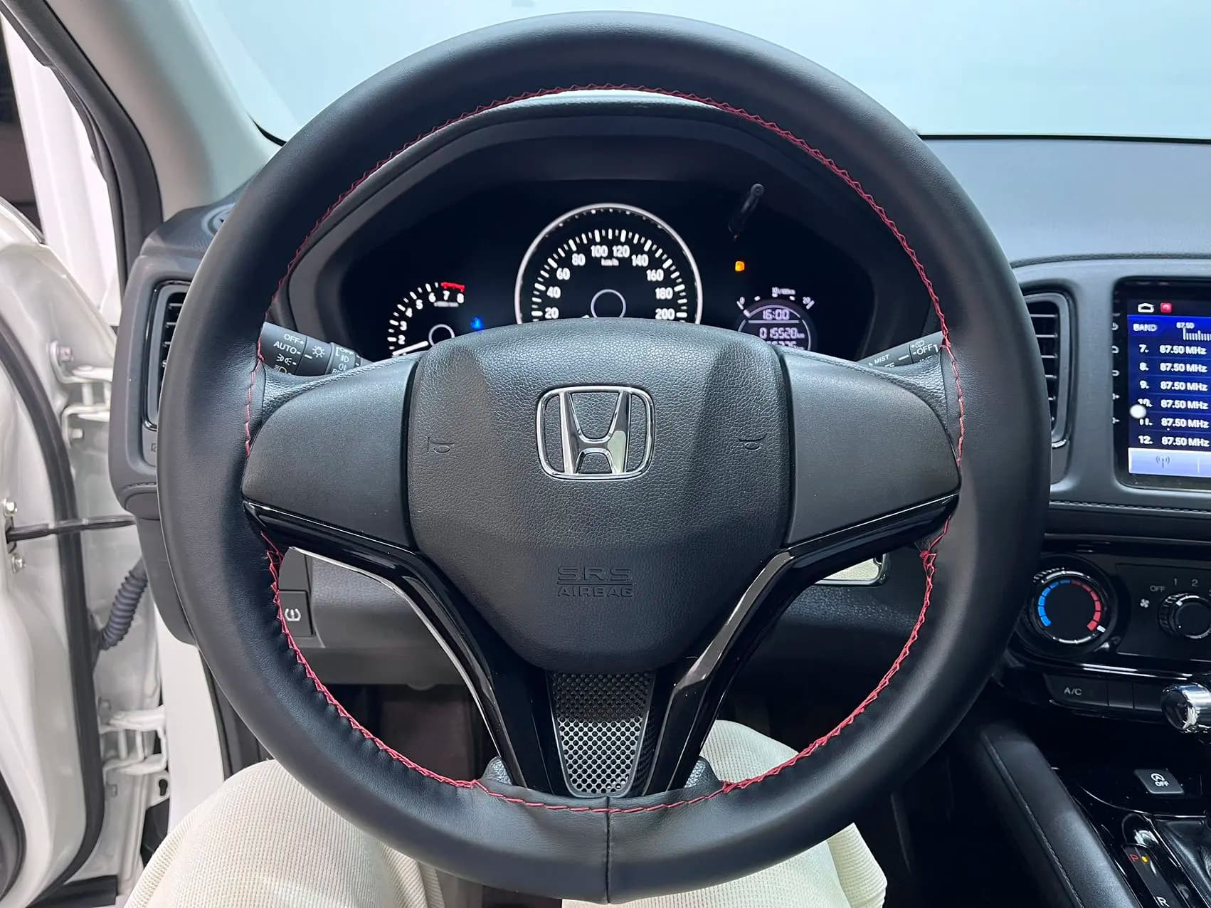 Honda Vezel 2022 г. 15061 км. — фото 13