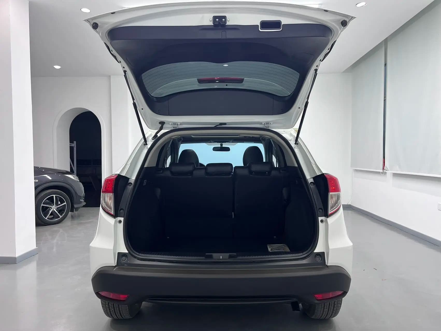 Honda Vezel 2022 г. 15061 км. — фото 21