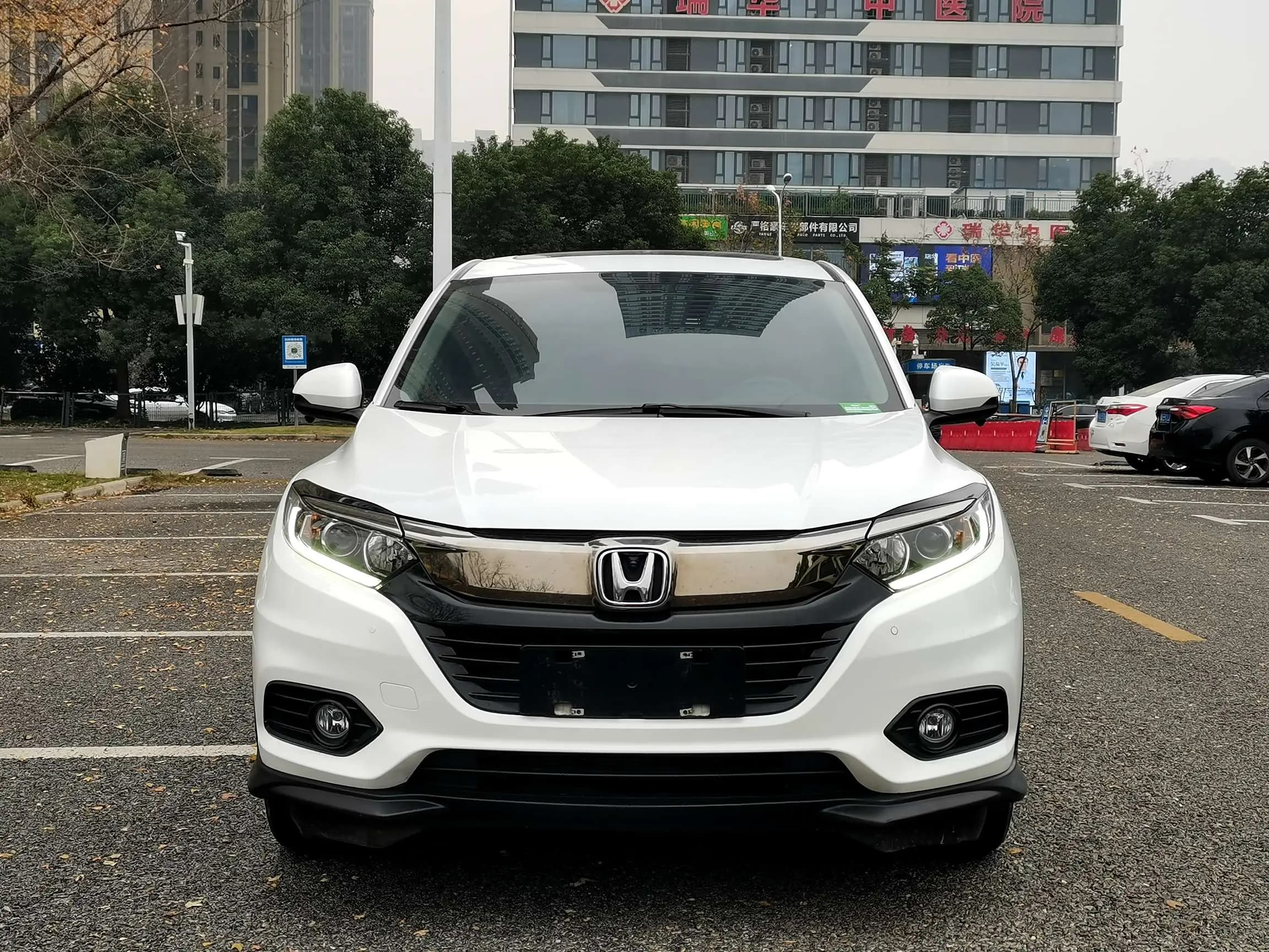 Honda Vezel 2022 г. 38062 км. — фото 2
