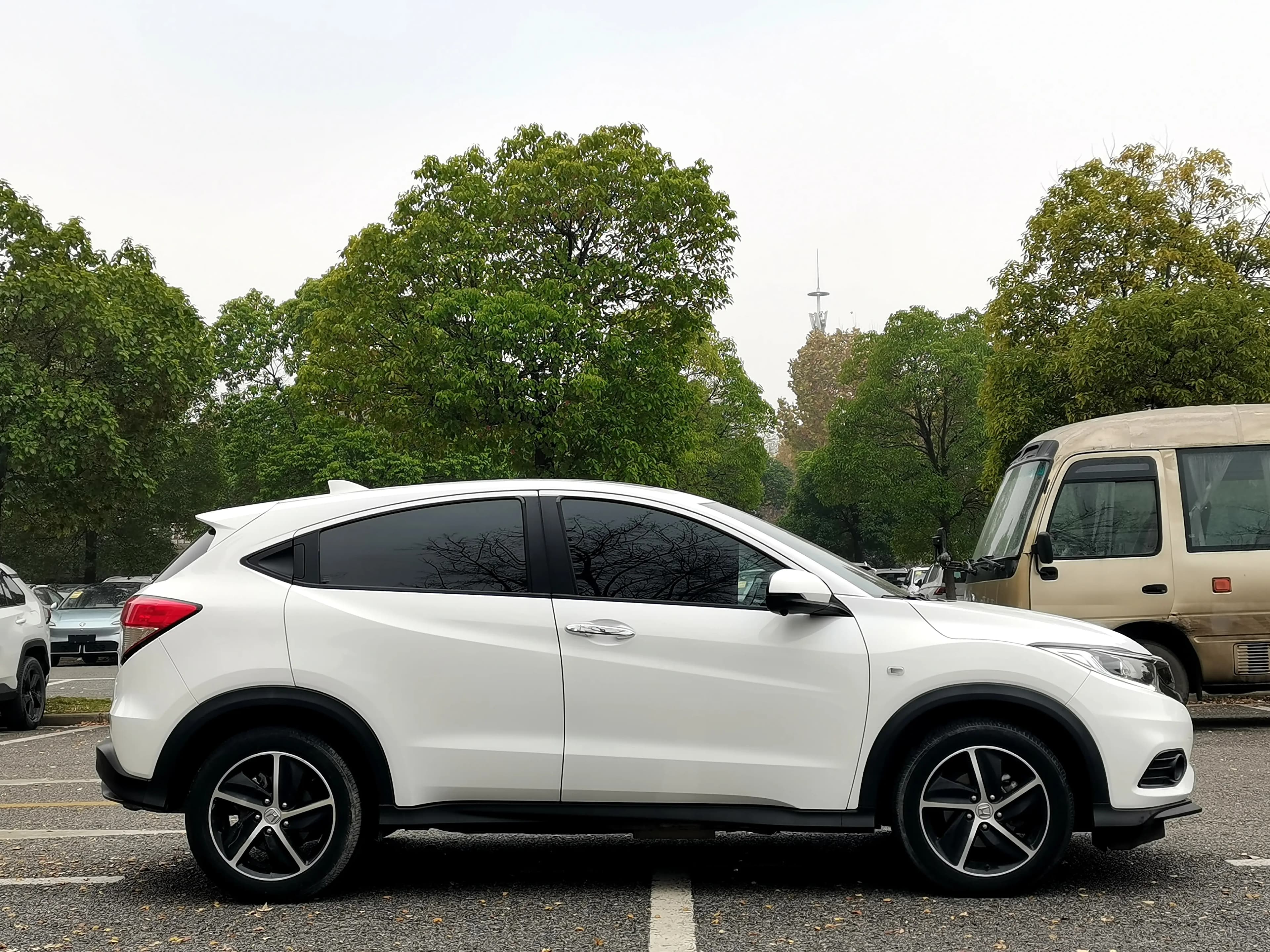 Honda Vezel 2022 г. 38062 км. — фото 8