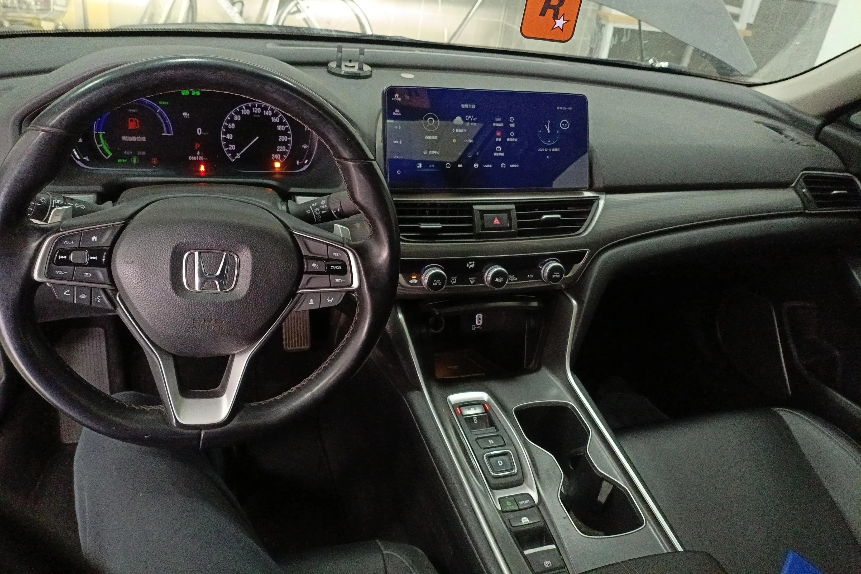 Honda Accord 2022 г. 66100 км. — фото 15