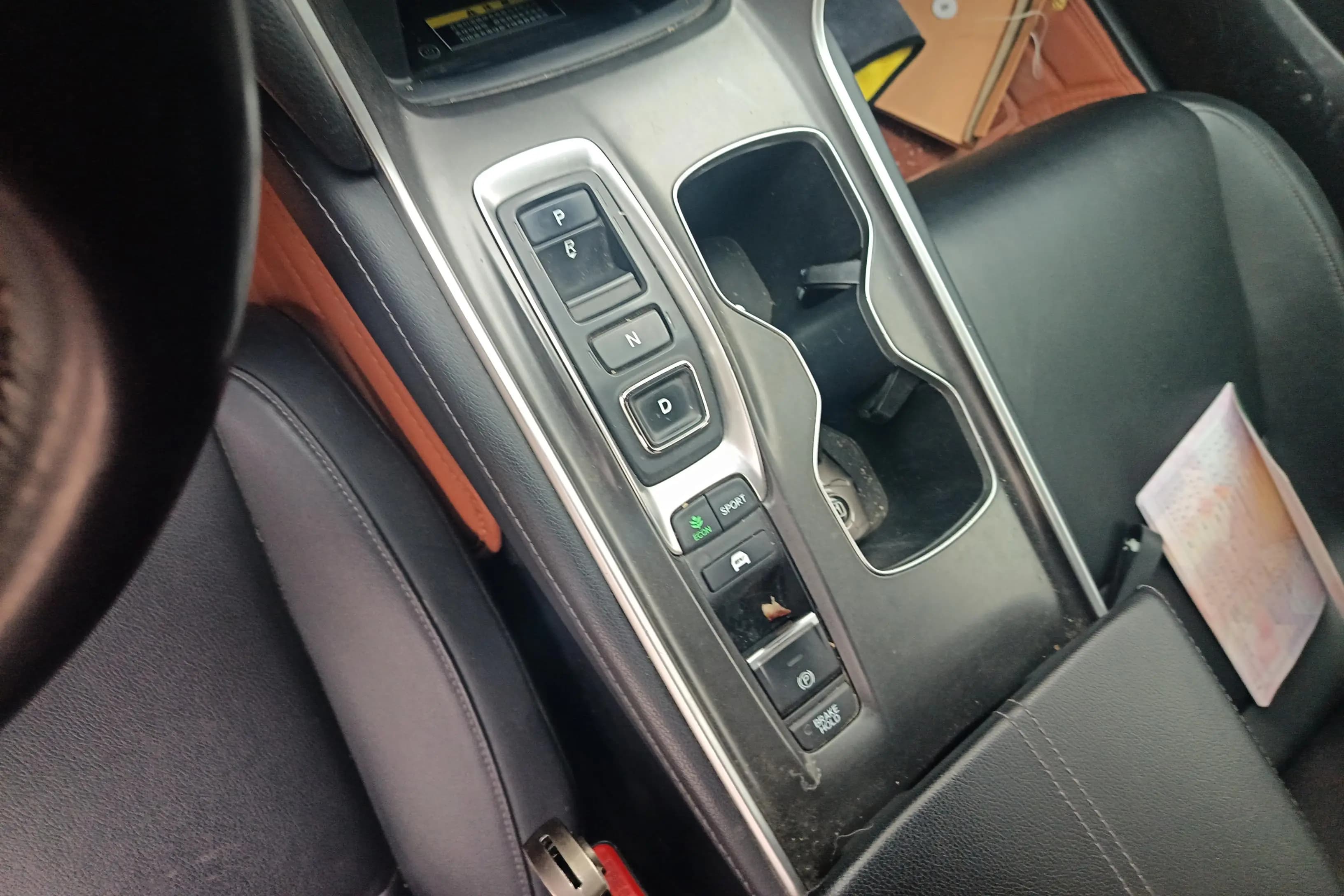 Honda Accord 2022 г. 66100 км. — фото 17