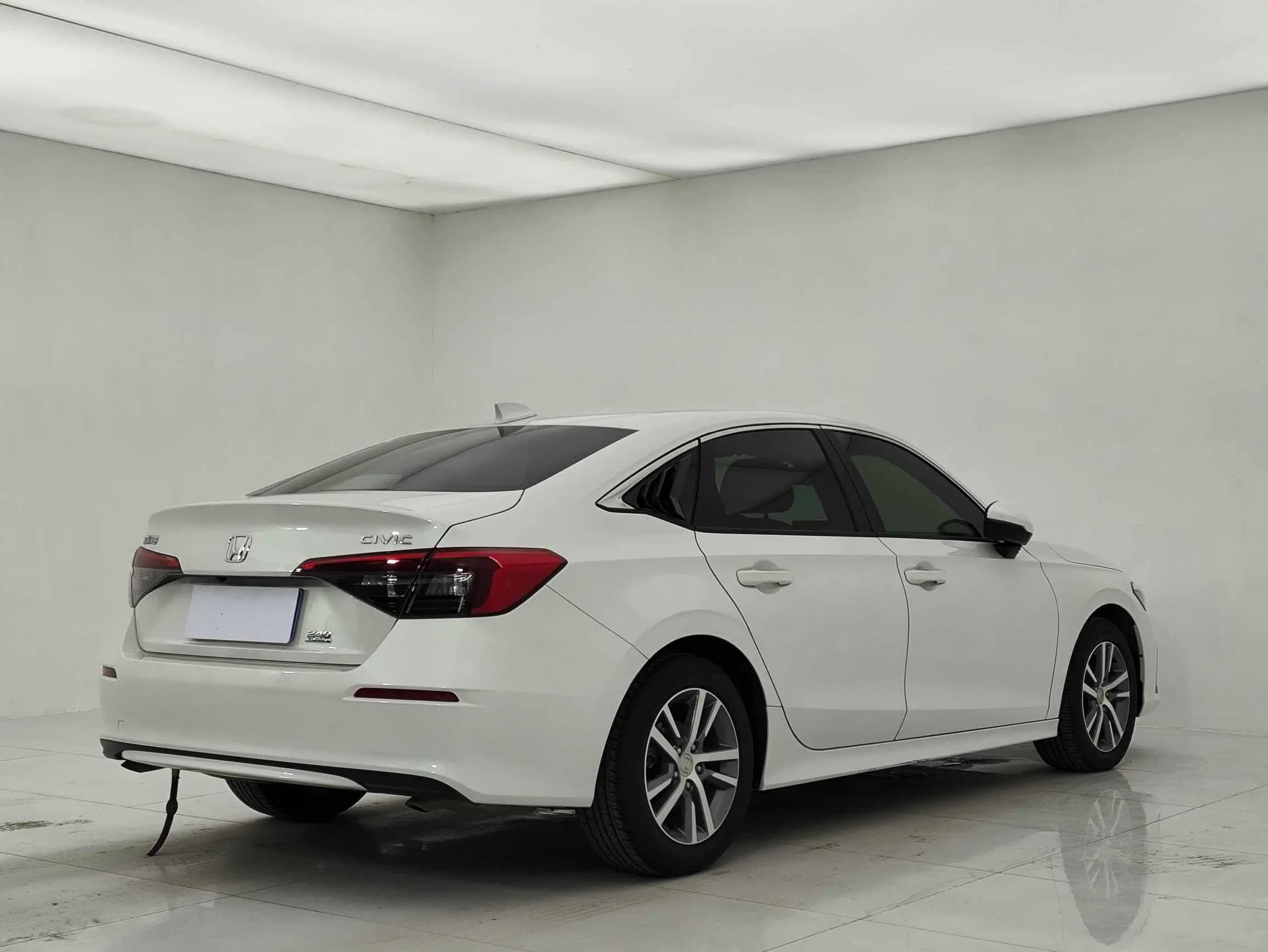 Honda Civic 2023 г. 13125 км. — фото 6