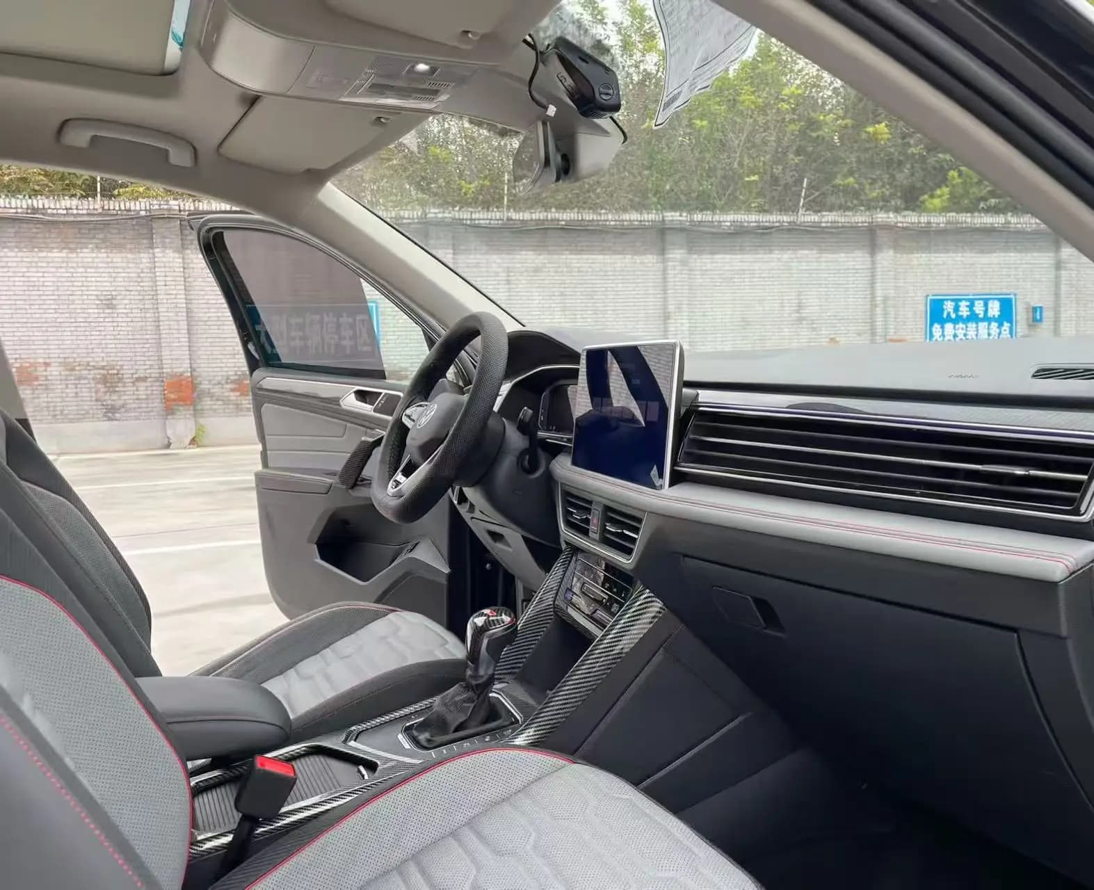 Volkswagen Tiguan L PHEV 2022 г. 90015 км. — фото 6