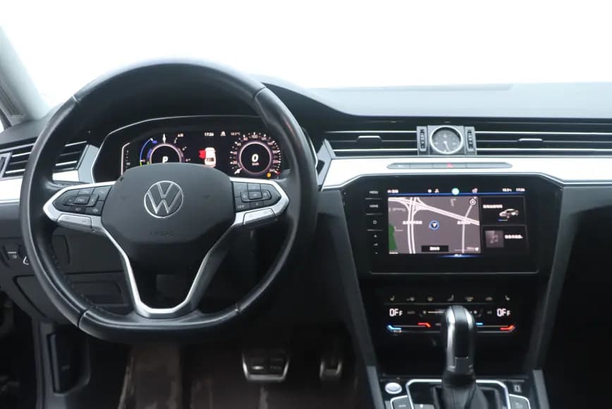 Volkswagen Magotan GTE 2023 г. 63971 км. — фото 9