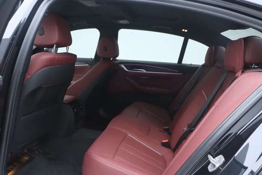BMW 5 Series PHEV 2023 г. 49241 км. — фото 10